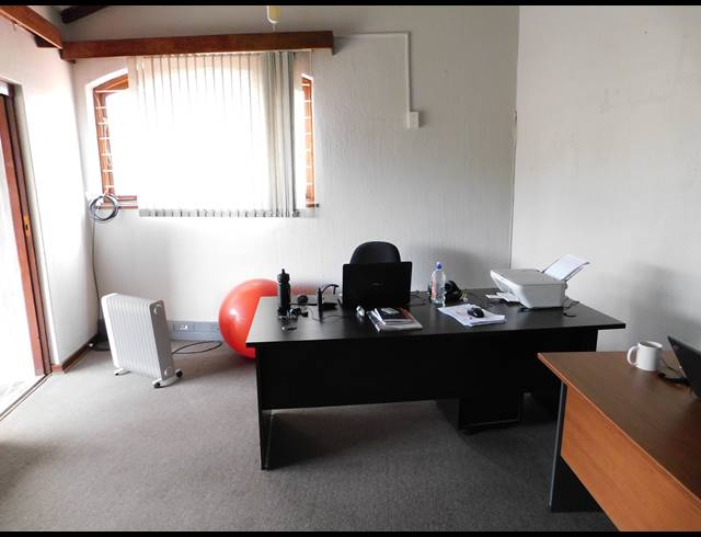 800M² TRAINING FACILITY FOR SALE IN FERNDALE